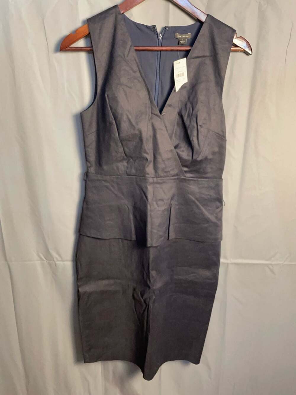 Ann Taylor Sleeveless Peplum Sheath Dress size 2